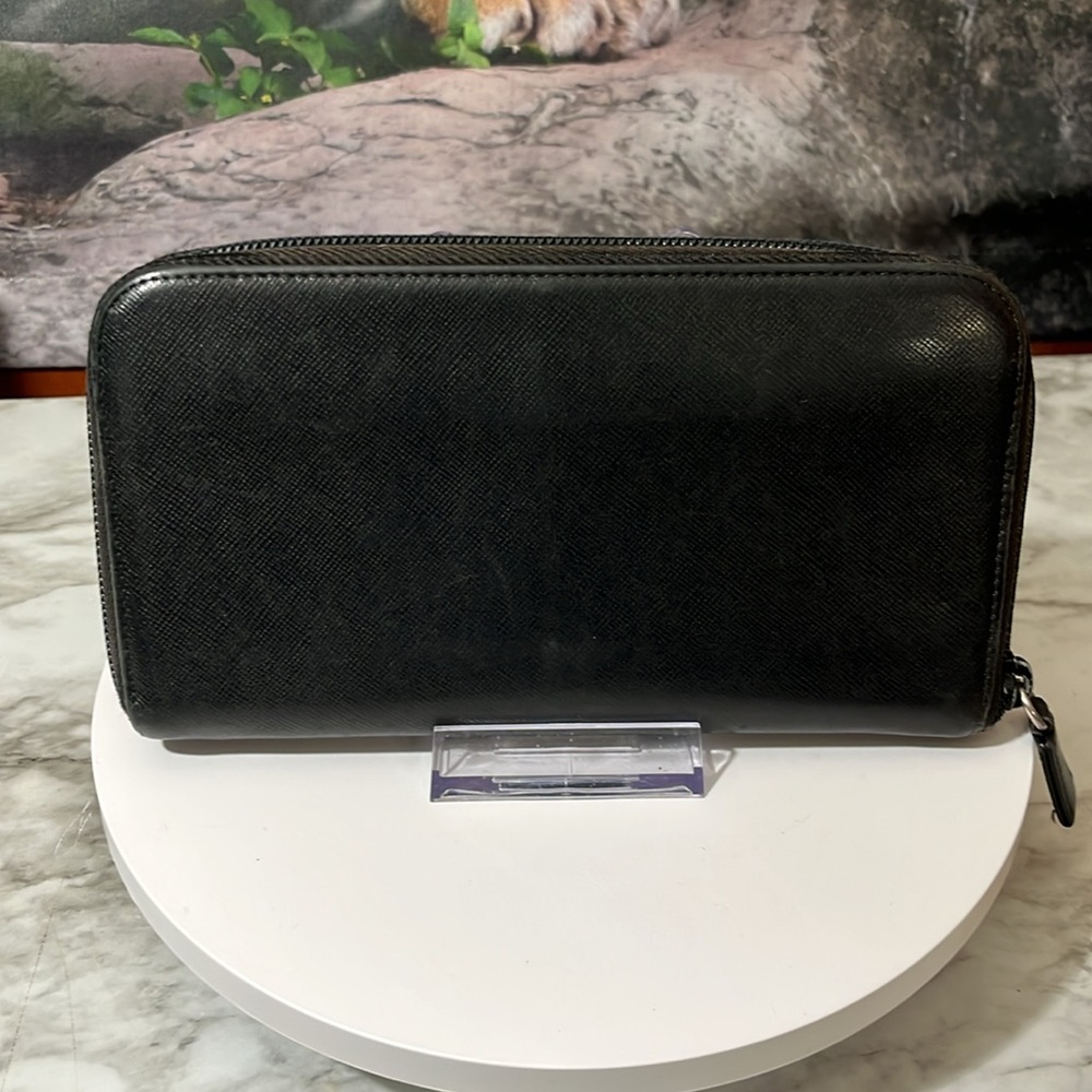 Prada Black Saffiano Leather Zip Wallet in GUC. - Picture 3 of 17
